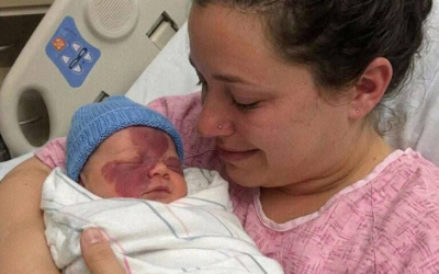 Ho portato in grembo un bambino per mia sorella e suo marito, ma nel momento in cui l’hanno vista, hanno esclamato: “Questa non è la bambina che volevamo!”.