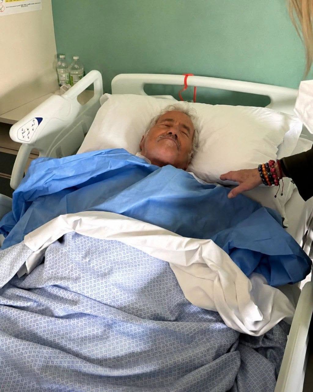 Adriano Pappalardo ricoverato d’urgenza in ospedale (1 / 2)