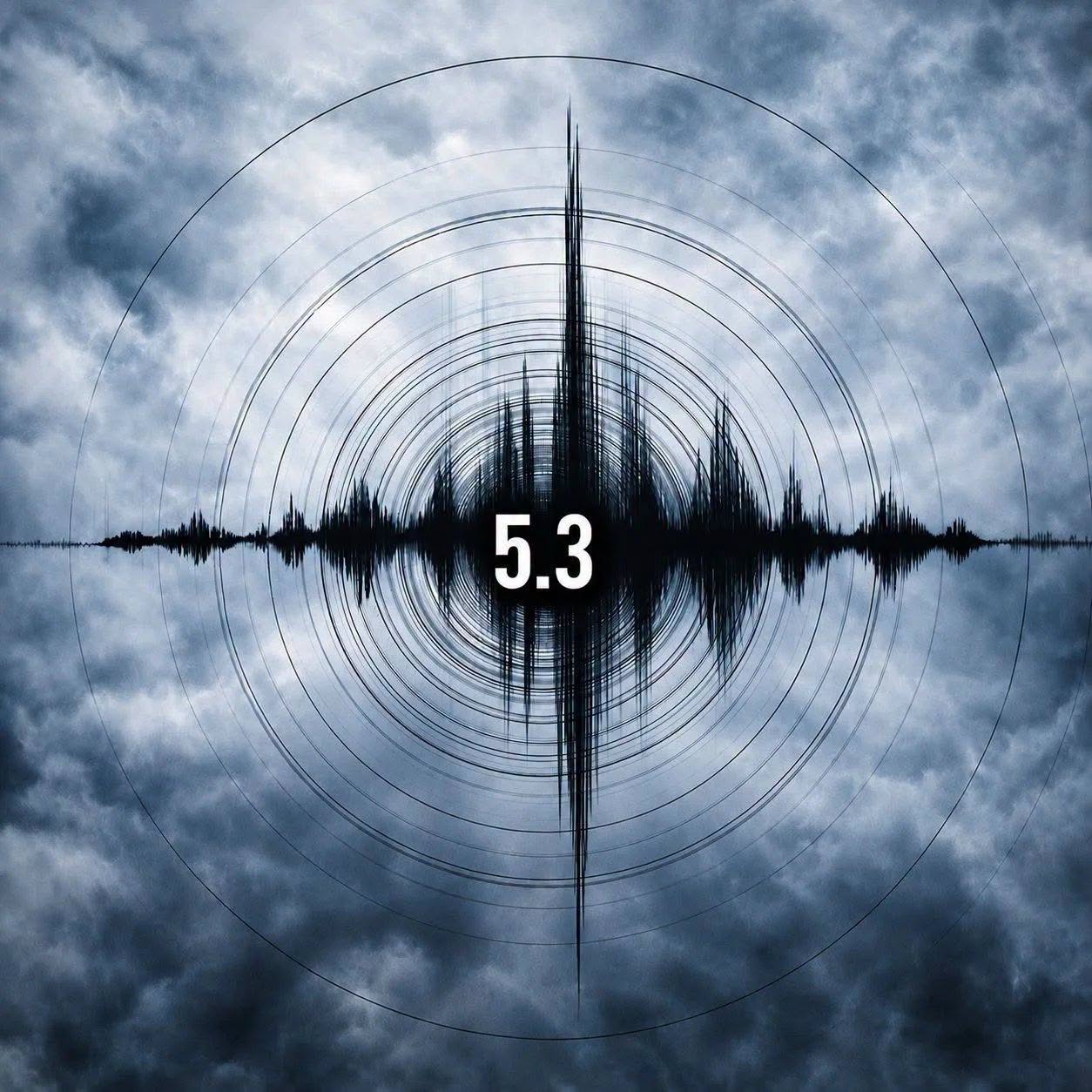 Scossa di terremoto magnitudo 5.3: i primi dettagli (1 / 2)