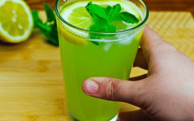 Un succo che scioglierà tutto ciò che hai mangiato durante la giornata! (RICETTA)